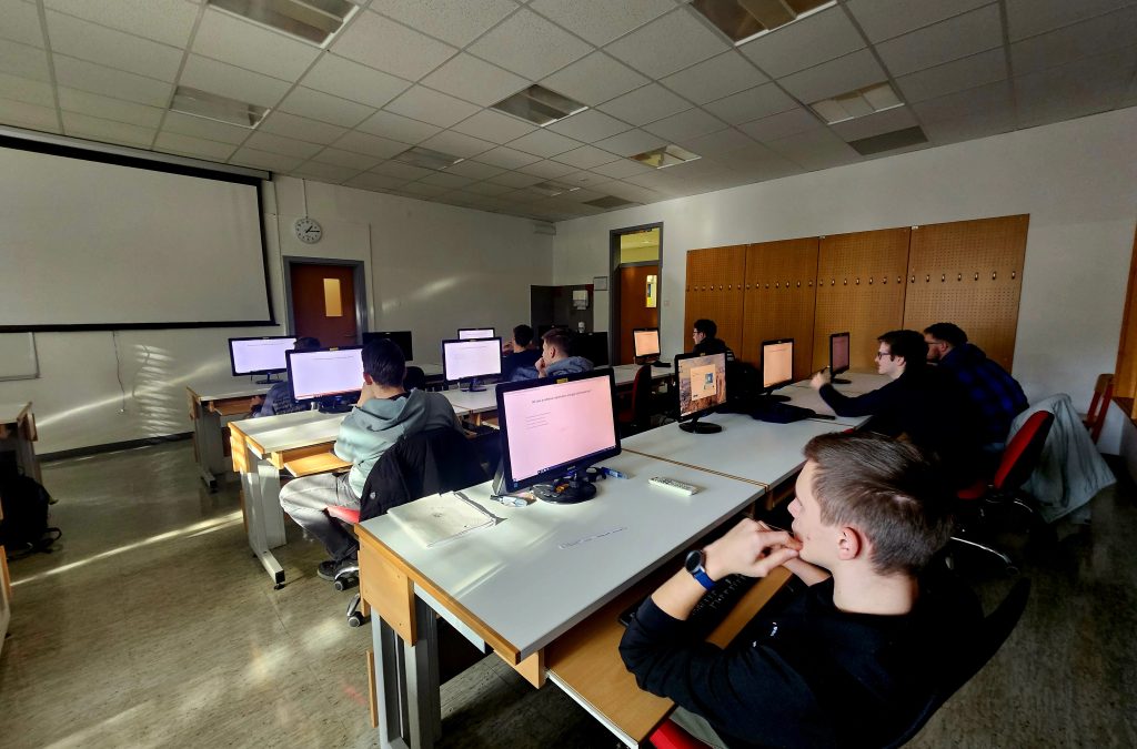 Tekmovanje Mladi genialci