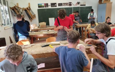 DEKD in TKD 2022 (24. september–8. oktober 2022): Obudimo izdelovanje lesenih izdelkov loških rokodelcev